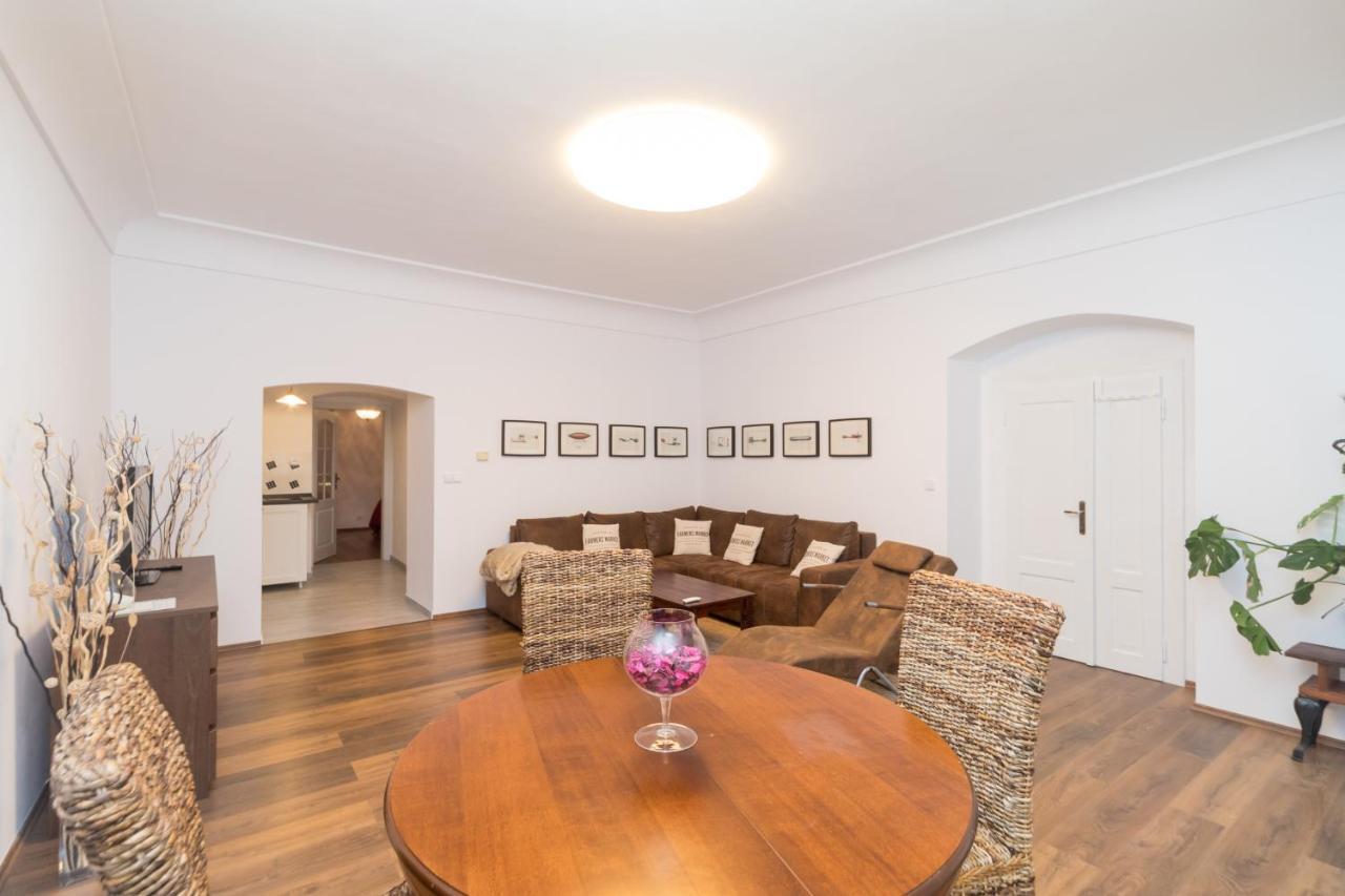 Budyne Apartment Ii. Budyne nad Ohri Екстериор снимка