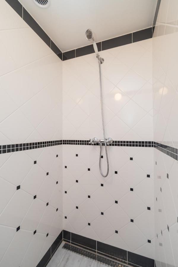 Budyne Apartment Ii. Budyne nad Ohri Екстериор снимка
